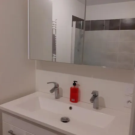 Detente Garantie Apartment *